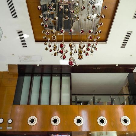 Treehouse Queens Pearl Gurgaon Exterior photo