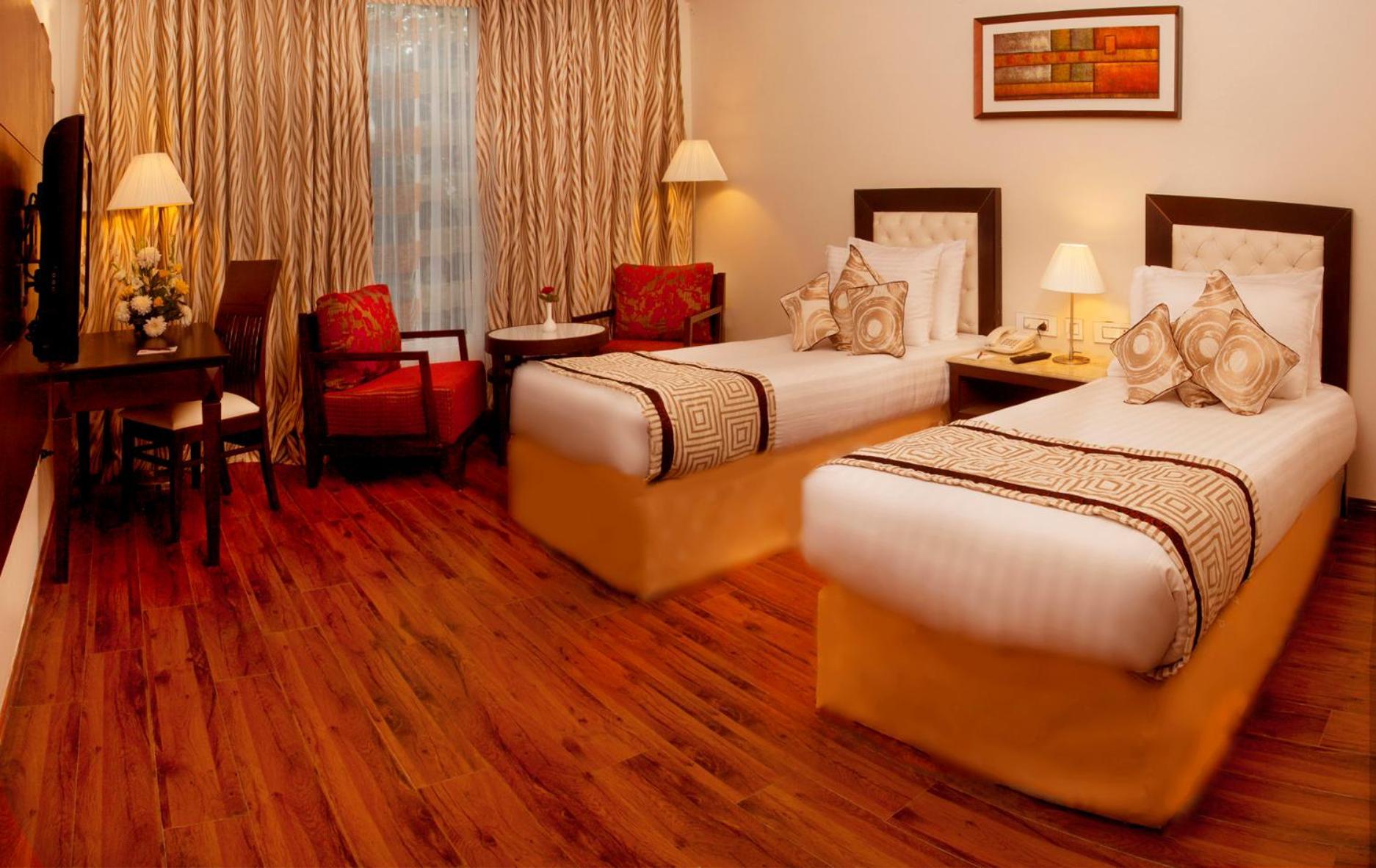Treehouse Queens Pearl Gurgaon Exterior photo